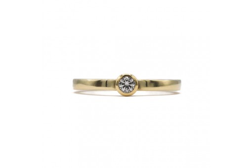 Ring mit Brillantsolitär 0,10 ct. in 14 Kt. 585 Gelbgold Gr. 52