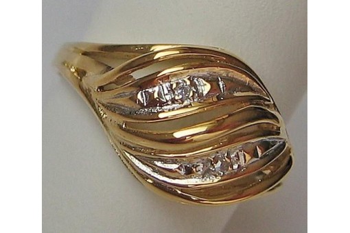 Ring mit Diamanten Brillanten in aus 8 Kt. 333 er Gold Finger Grösse 52 fein!